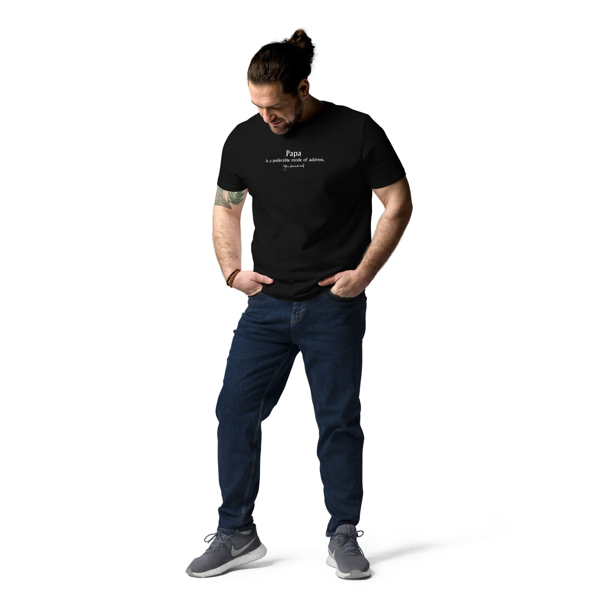 Charles Dickens quote T-shirt 'Papa is a preferable mode of address', black model