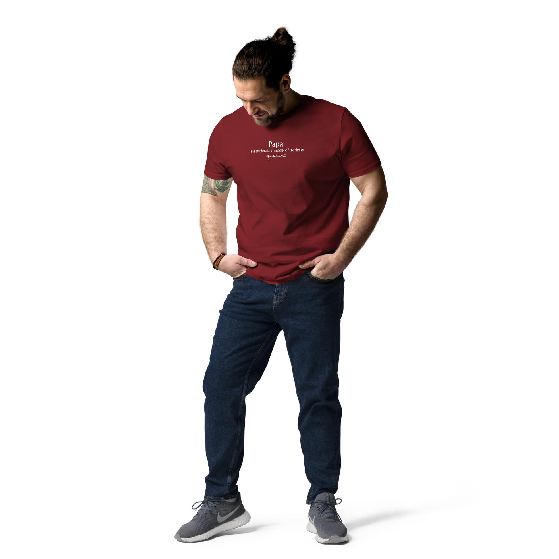 Charles Dickens quote T-shirt 'Papa is a preferable mode of address', burgundy model