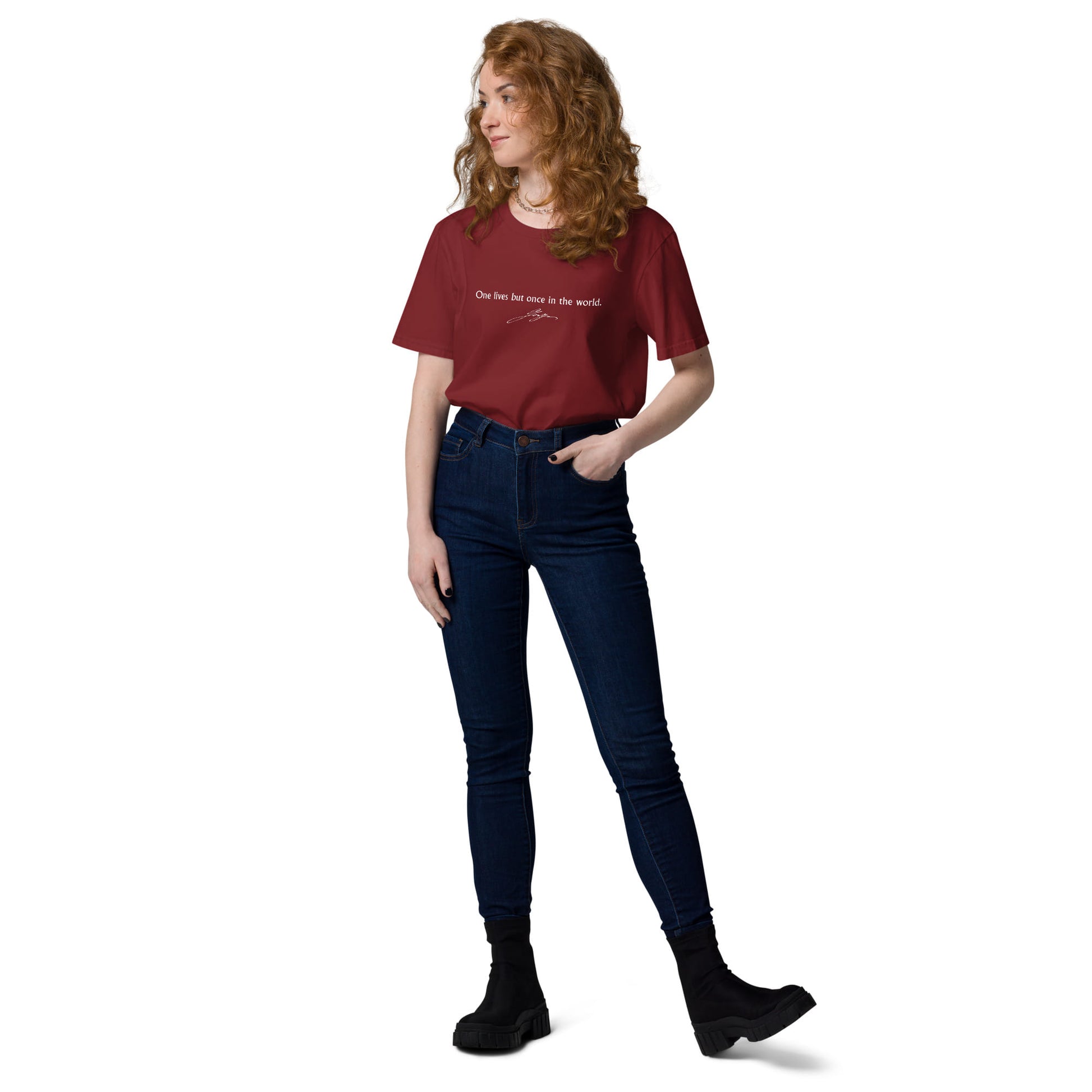 Johann Wolfgang von Goethe quote t-shirt 'One lives but once in the world', burgundy model view