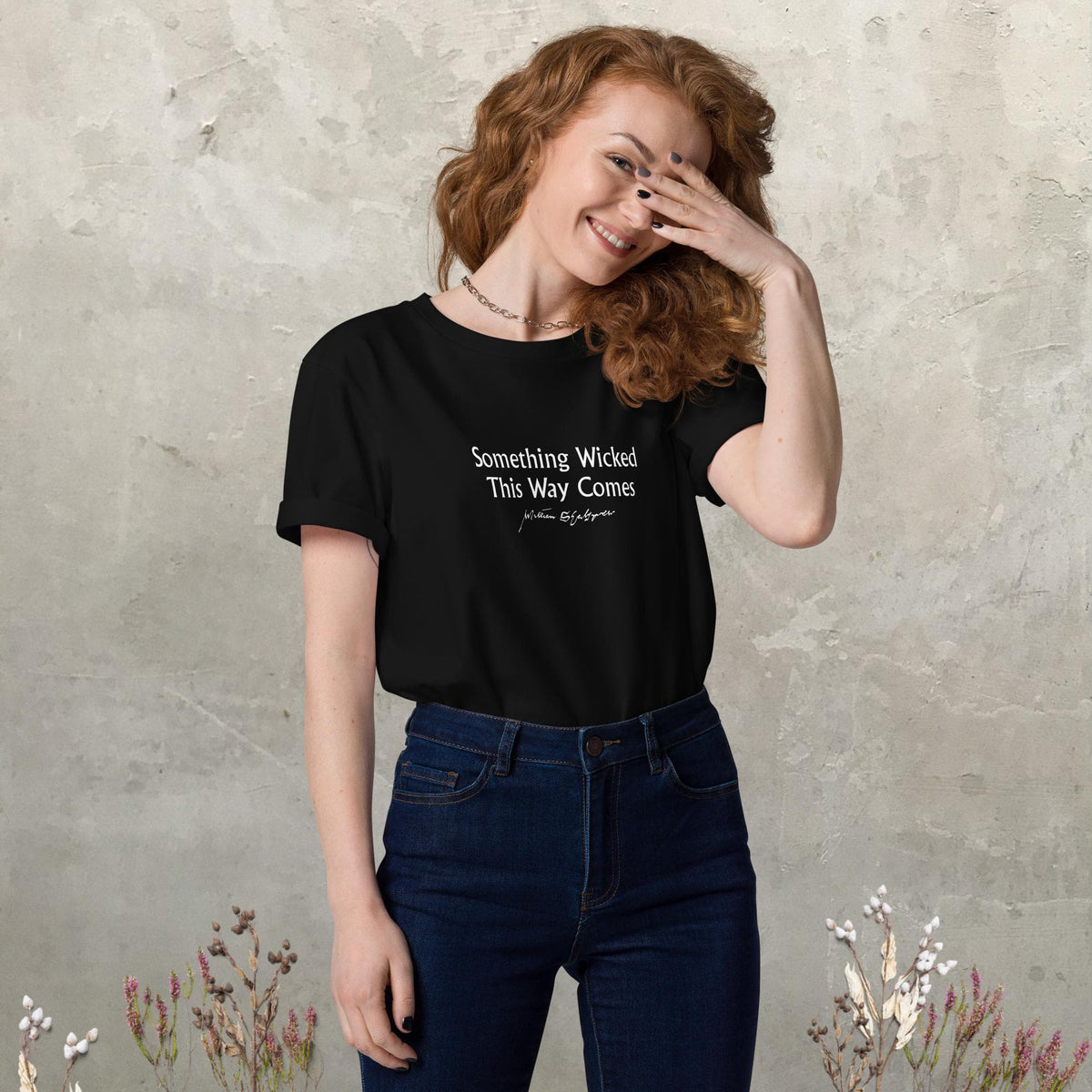Shakespeare merchandise T-shirt Macbeth 'Something Wicked This Way Comes', black mockup