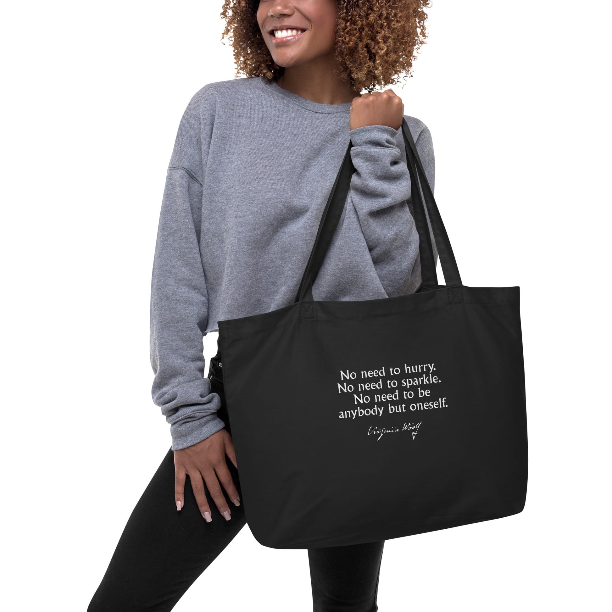 Virginia Woolf quote shopper bag 'No need to hurry. No need to sparkle.', black model